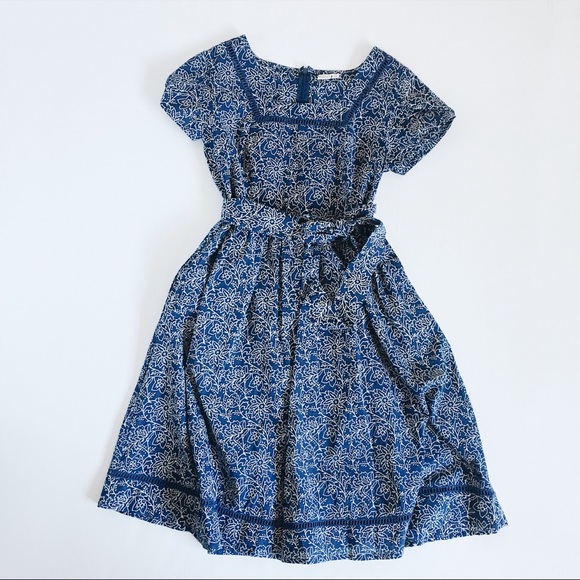 serrv Dresses & Skirts - Serrv Navy and Cream Floral Print Dress size M